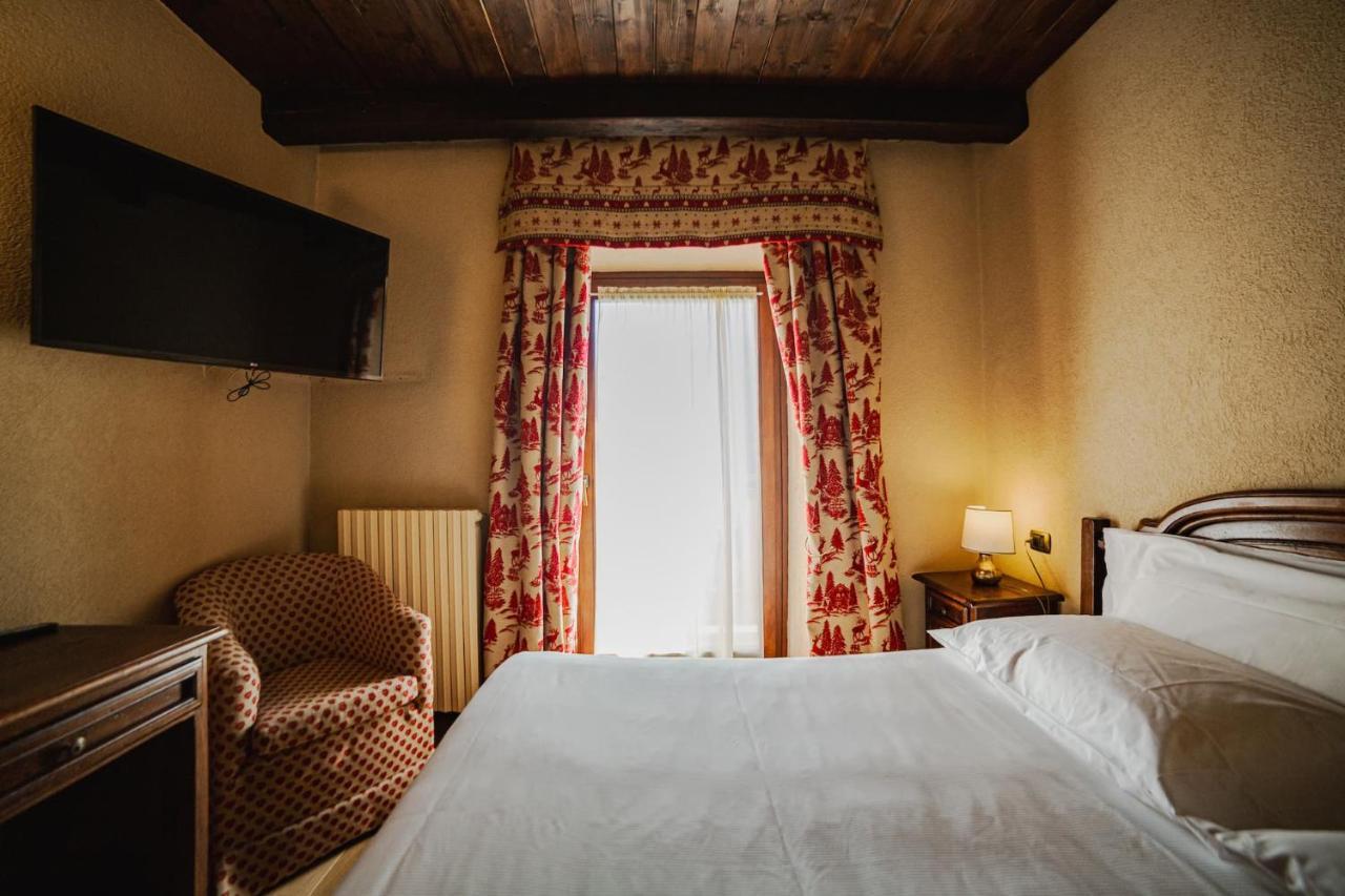 Hotel Jumeaux Breuil-Cervinia Exterior photo