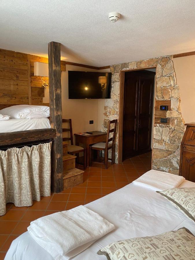 Hotel Jumeaux Breuil-Cervinia Exterior photo